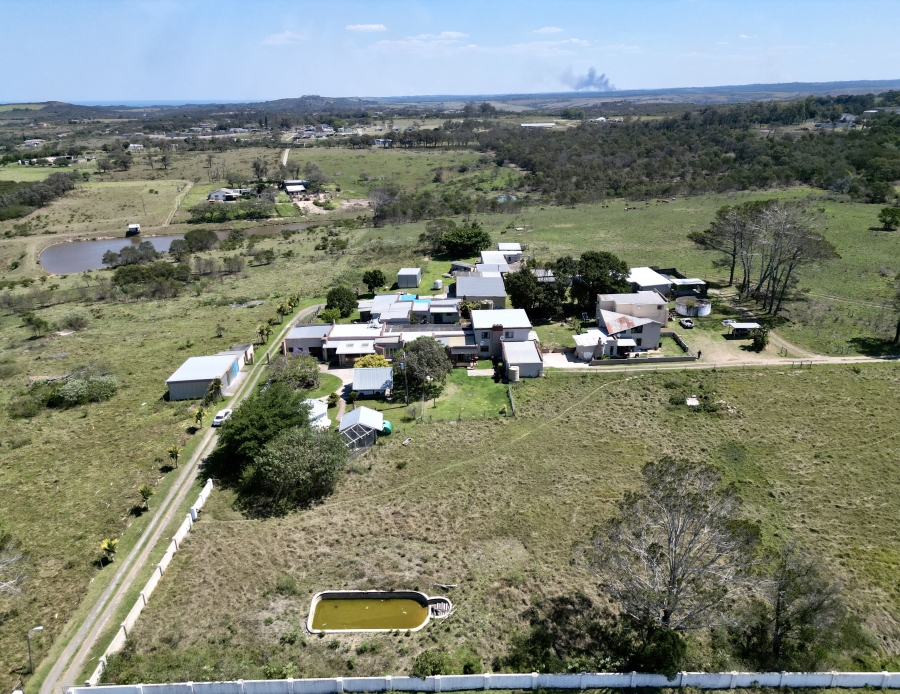 17 Bedroom Property for Sale in Cove Rock Eastern Cape